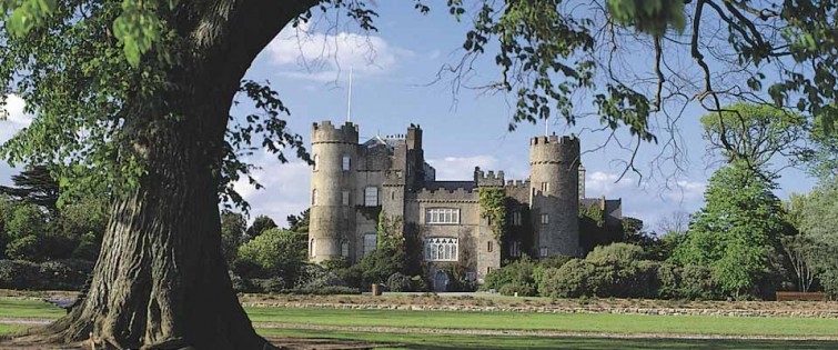 Malahide Castle’s Heartbroken Ghost - Irishshop.com